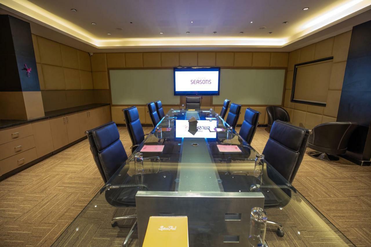 Fabhotel Prime Grand Seasons Bangalore Buitenkant foto