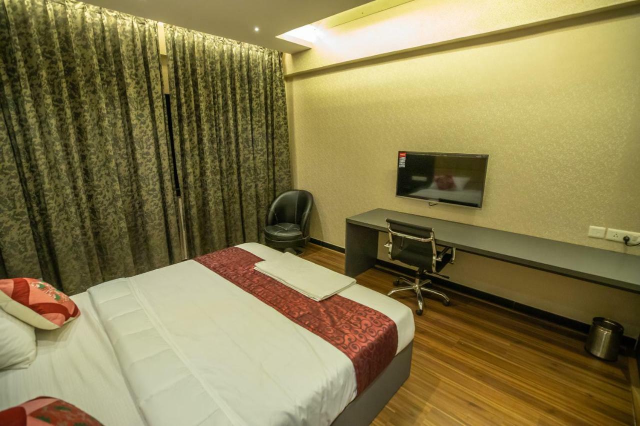 Fabhotel Prime Grand Seasons Bangalore Buitenkant foto